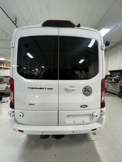 24473 - 2026 FORD TRANSIT - 7 PASSENGER BOUNDARY WATERS - OXFORD WHITE - AMARETTO AND BEIGE SEATING - 2026 FORD TRANSIT BOUNDARY WATERS - Image 10 of 18
