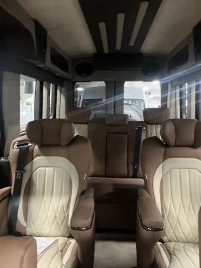 24473 - 2026 FORD TRANSIT - 7 PASSENGER BOUNDARY WATERS - OXFORD WHITE - AMARETTO AND BEIGE SEATING - 2026 FORD TRANSIT BOUNDARY WATERS - Image 15 of 18