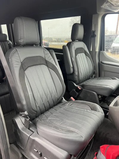 2026 FORD TRANSIT - 7 PASSENGER BOUNDARY WATERS - AGATE BLACK - EBONY AND BLACK SEATING - 2026 FORD TRANSIT BOUNDARY WATERS - Image 4 of 19