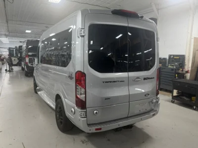 2026 FORD TRANSIT 148 MED. ROOF BOUNDARY WATER 7 PASSENGER - 2026 FORD TRANSIT GALAXY LUXURY - Image 10 of 11