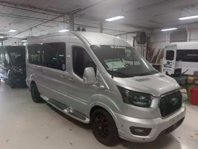 2026 FORD TRANSIT 148 MED. ROOF BOUNDARY WATER 7 PASSENGER - 2026 FORD TRANSIT GALAXY LUXURY - Image 4 of 11