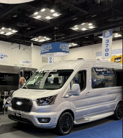 2026 FORD TRANSIT 148 MED. ROOF BOUNDARY WATER 7 PASSENGER - 2026 FORD TRANSIT GALAXY LUXURY - Image 2 of 11