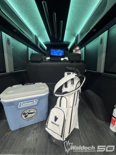 2026 FORD TRANSIT 148 MED. ROOF BOUNDARY WATER 7 PASSENGER - 2026 FORD TRANSIT GALAXY LUXURY - Image 7 of 11