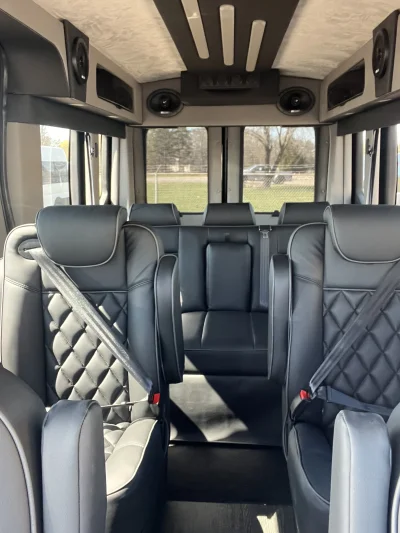 2026 FORD TRANSIT - 7 PASSENGER ASCENT GALAXY PACKAGE - AGATE BLACK - BLACK AND PEWTER SEATING - 2026 FORD TRANSIT GALAXY - Image 9 of 15
