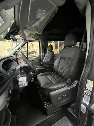 2026 FORD TRANSIT - 7 PASSENGER ASCENT GALAXY PACKAGE - CARBONIZED GRAY - BLACK AND PEWTER SEATING - 2026 FORD TRANSIT GALAXY - Image 7 of 18