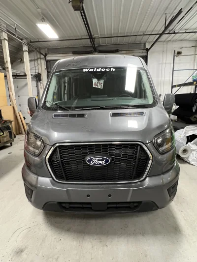2026 FORD TRANSIT - 7 PASSENGER ASCENT GALAXY PACKAGE - CARBONIZED GRAY - BLACK AND PEWTER SEATING - 2026 FORD TRANSIT GALAXY - Image 2 of 18