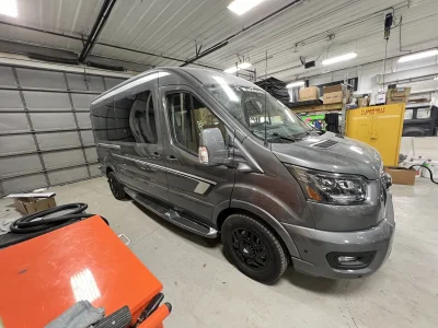 2026 FORD TRANSIT - 7 PASSENGER ASCENT GALAXY PACKAGE - CARBONIZED GRAY - BLACK AND PEWTER SEATING - 2026 FORD TRANSIT GALAXY - Image 3 of 18