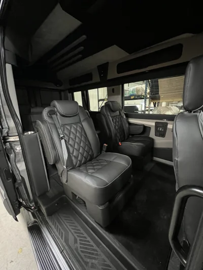 2026 FORD TRANSIT - 7 PASSENGER ASCENT GALAXY PACKAGE - CARBONIZED GRAY - BLACK AND PEWTER SEATING - 2026 FORD TRANSIT GALAXY - Image 6 of 18