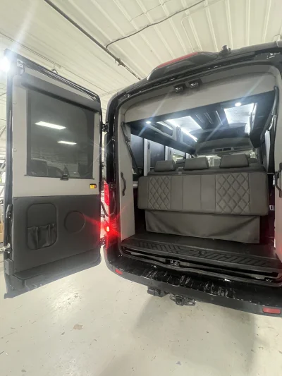 2026 FORD TRANSIT - 9 PASSENGER ASCENT GALAXY PACKAGE  - AGATE BLACK - PEWTER AND BLACK SEATING - 2026 FORD TRANSIT GALAXY - Image 13 of 18