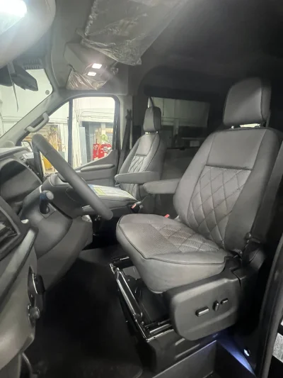 2026 FORD TRANSIT - 9 PASSENGER ASCENT GALAXY PACKAGE  - AGATE BLACK - PEWTER AND BLACK SEATING - 2026 FORD TRANSIT GALAXY - Image 8 of 18