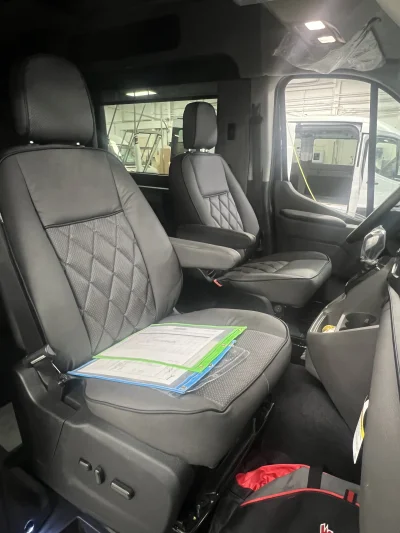 2026 FORD TRANSIT - 9 PASSENGER ASCENT GALAXY PACKAGE  - AGATE BLACK - PEWTER AND BLACK SEATING - 2026 FORD TRANSIT GALAXY - Image 6 of 18
