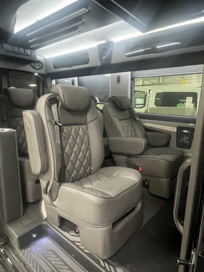 2026 FORD TRANSIT - 9 PASSENGER ASCENT GALAXY PACKAGE  - AGATE BLACK - PEWTER AND BLACK SEATING - 2026 FORD TRANSIT GALAXY - Image 7 of 18