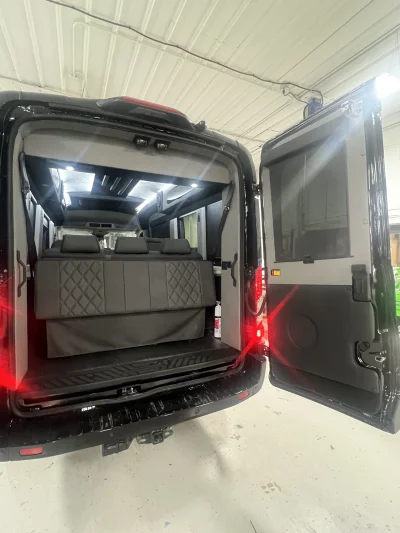 2026 FORD TRANSIT - 9 PASSENGER ASCENT GALAXY PACKAGE  - AGATE BLACK - PEWTER AND BLACK SEATING - 2026 FORD TRANSIT GALAXY - Image 12 of 18