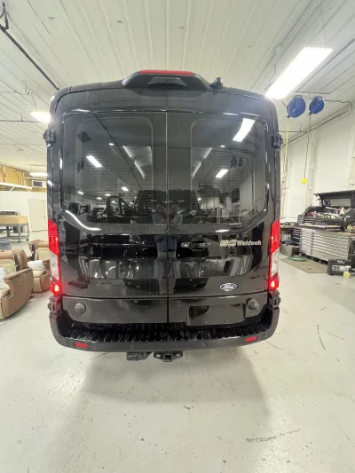2026 FORD TRANSIT - 9 PASSENGER ASCENT GALAXY PACKAGE  - AGATE BLACK - CREAM AND CHAMOIS SEATING - 2026 FORD TRANSIT GALAXY - Image 5 of 7