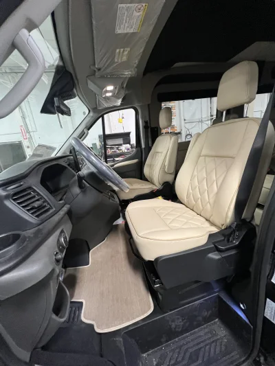 2026 FORD TRANSIT - 9 PASSENGER ASCENT GALAXY PACKAGE  - AGATE BLACK - CREAM AND CHAMOIS SEATING - 2026 FORD TRANSIT GALAXY - Image 2 of 7