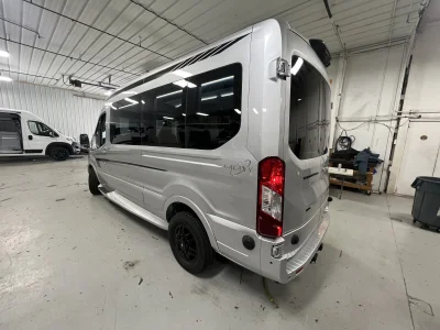 2026 FORD TRANSIT  - GALAXY PACKAGE -  INGOT SILVER (UX) - QUICKSILVER AND ALABASTER SEATING - 2026 FORD TRANSIT GALAXY - Image 15 of 18