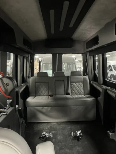 2026 FORD TRANSIT  - GALAXY PACKAGE -  INGOT SILVER (UX) - QUICKSILVER AND ALABASTER SEATING - 2026 FORD TRANSIT GALAXY - Image 9 of 18