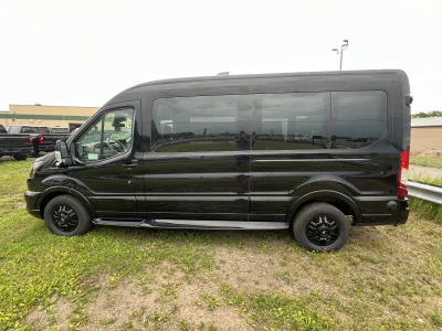 2026 FORD TRANSIT - GALAXY PACKAGE - AGATE BLACK (UM) - BLACK WITH  PEWTER SEATING - 2026 FORD TRANSIT GALAXY - Image 16 of 18