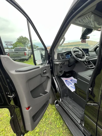 2026 FORD TRANSIT - GALAXY PACKAGE - AGATE BLACK (UM) - BLACK WITH  PEWTER SEATING - 2026 FORD TRANSIT GALAXY - Image 4 of 18