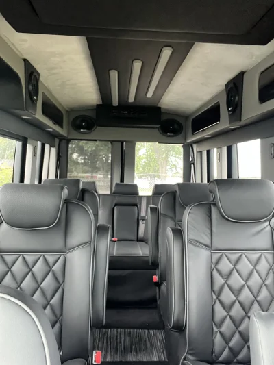 2026 FORD TRANSIT - GALAXY PACKAGE - AGATE BLACK (UM) - BLACK WITH  PEWTER SEATING - 2026 FORD TRANSIT GALAXY - Image 9 of 18