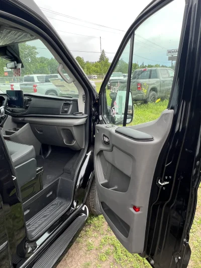 2026 FORD TRANSIT - GALAXY PACKAGE - AGATE BLACK (UM) - BLACK WITH  PEWTER SEATING - 2026 FORD TRANSIT GALAXY - Image 5 of 18