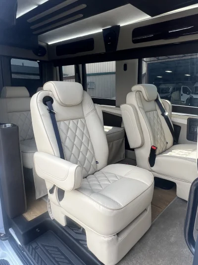 2026 FORD TRANSIT - GALAXY PACKAGE - OXFORD WHITE (YZ) - CREAM WITH CHAMOIS SEATING - 2026 FORD TRANSIT GALAXY - Image 7 of 18
