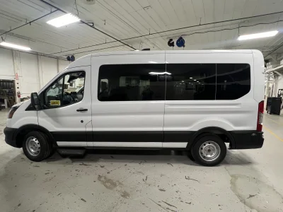 2026 FORD TRANSIT 350 - MOBILITY PACKAGE OXFORD WHITE (YZ) - BLACK VINYL SEATING - 2026 FORD TRANSIT MOBILITY - Image 16 of 18
