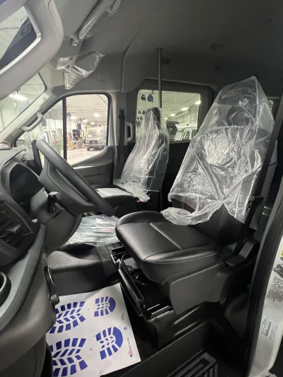 2026 FORD TRANSIT 350 - MOBILITY PACKAGE OXFORD WHITE (YZ) - BLACK VINYL SEATING - 2026 FORD TRANSIT MOBILITY - Image 7 of 18