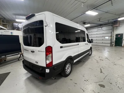 2026 FORD TRANSIT 350 - MOBILITY PACKAGE OXFORD WHITE (YZ) - BLACK VINYL SEATING - 2026 FORD TRANSIT MOBILITY - Image 13 of 18
