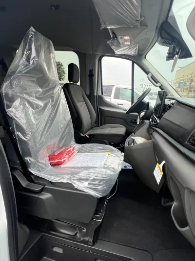 2025 FORD TRANSIT - SHUTTLE PACKAGE - OXFORD WHITE (YZ) - GRAPHITE SEATING - 2026 FORD TRANSIT SHUTTLE - Image 7 of 16
