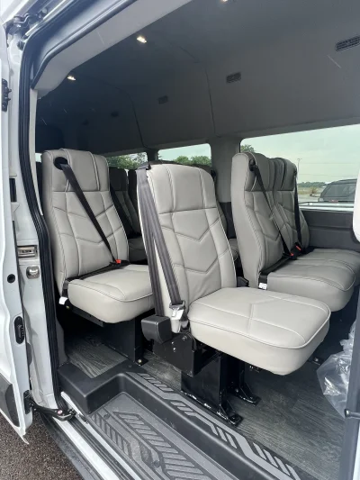 2025 FORD TRANSIT - SHUTTLE PACKAGE - OXFORD WHITE (YZ) - GRAPHITE SEATING - 2026 FORD TRANSIT SHUTTLE - Image 8 of 16