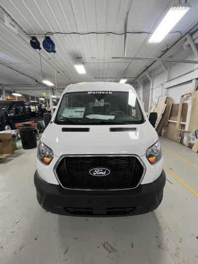 2026 FORD TRANSIT SHUTTLE 10-PASSENGER - OXFORD WHITE WITH GREY SEATING - 2026 FORD TRANSIT SHUTTLE - Image 2 of 16