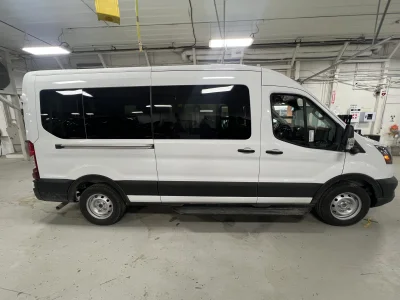 2026 FORD TRANSIT SHUTTLE 10-PASSENGER - OXFORD WHITE WITH GREY SEATING - 2026 FORD TRANSIT SHUTTLE - Image 7 of 16
