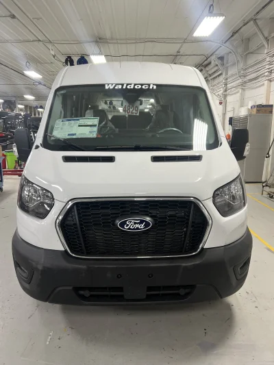 2026 FORD TRANSIT SHUTTLE 10-PASSENGER - OXFORD WHITE WITH GREY SEATING - 2026 FORD TRANSIT SHUTTLE - Image 2 of 16