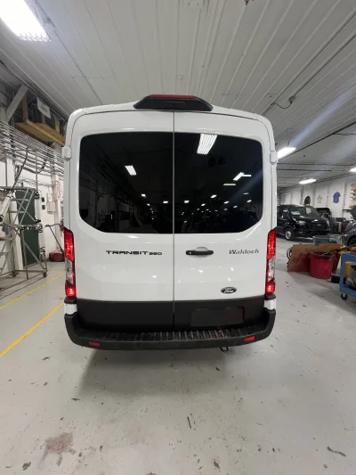 2026 FORD TRANSIT SHUTTLE 10-PASSENGER - OXFORD WHITE WITH GREY SEATING - 2026 FORD TRANSIT SHUTTLE - Image 11 of 16