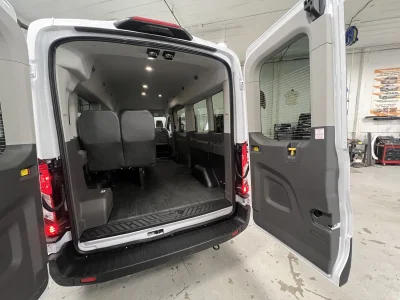2026 FORD TRANSIT - 8 PASSENGER SHUTTLE - OXFORD WHITE - GRAY SEATING - 2026 FORD TRANSIT SHUTTLE - Image 11 of 18
