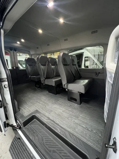 2026 FORD TRANSIT - 8 PASSENGER SHUTTLE - OXFORD WHITE - GRAY SEATING - 2026 FORD TRANSIT SHUTTLE - Image 7 of 18