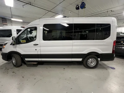 2026 FORD TRANSIT - 8 PASSENGER SHUTTLE - OXFORD WHITE - GRAY SEATING - 2026 FORD TRANSIT SHUTTLE - Image 15 of 17