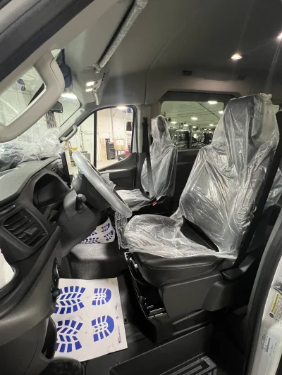 2026 FORD TRANSIT - 8 PASSENGER SHUTTLE - OXFORD WHITE - GRAY SEATING - 2026 FORD TRANSIT SHUTTLE - Image 8 of 17