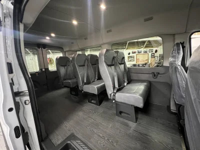 2026 FORD TRANSIT - 8 PASSENGER SHUTTLE - OXFORD WHITE - GRAY SEATING - 2026 FORD TRANSIT SHUTTLE - Image 7 of 17