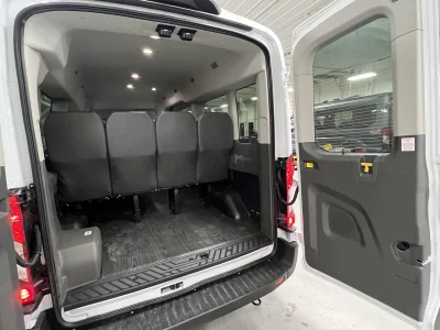 2026 FORD TRANSIT - 10 PASSENGER SHUTTLE - OXFORD WHITE - GRAY SEATING - 2026 FORD TRANSIT SHUTTLE - Image 11 of 18