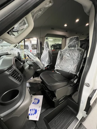 2026 FORD TRANSIT - 10 PASSENGER SHUTTLE - OXFORD WHITE - GRAY SEATING - 2026 FORD TRANSIT SHUTTLE - Image 8 of 18