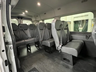 2026 FORD TRANSIT - 10 PASSENGER SHUTTLE - OXFORD WHITE - GRAY SEATING - 2026 FORD TRANSIT SHUTTLE - Image 7 of 18