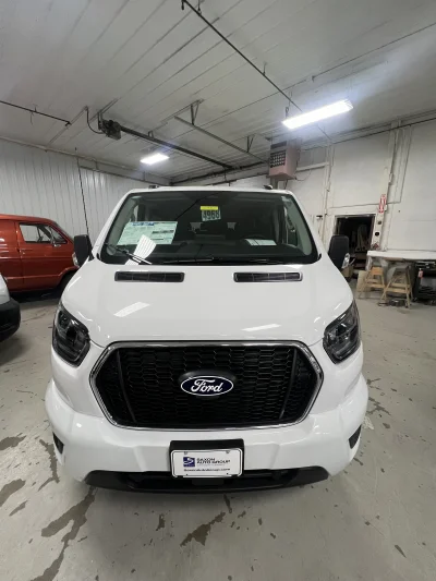 2026 FORD TRANSIT - 10 PASSENGER RECONFIGURATION - OXFORD WHITE - BLACK OEM SEATING - 2026 FORD TRANSIT SHUTTLE - Image 2 of 18