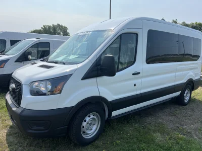 2026 FORD TRANSIT - SHUTTLE PACKAGE - OXFORD WHITE - GRAY SEATING - 2026 FORD TRANSIT SHUTTLE - Image 3 of 18