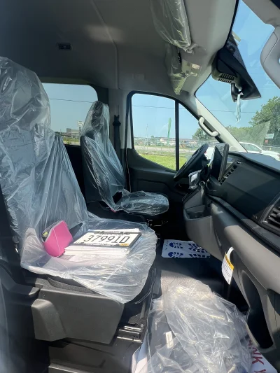 2026 FORD TRANSIT - SHUTTLE PACKAGE - OXFORD WHITE - GRAY SEATING - 2026 FORD TRANSIT SHUTTLE - Image 6 of 18