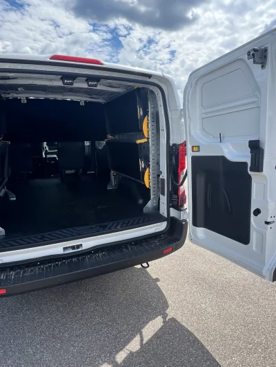 2026 FORD TRANSIT - SPECIALTY PACKAGE - OXFORD WHITE (PNYW3) - GRAY SEATING - 2026 FORD TRANSIT SPECIALTY - Image 11 of 18