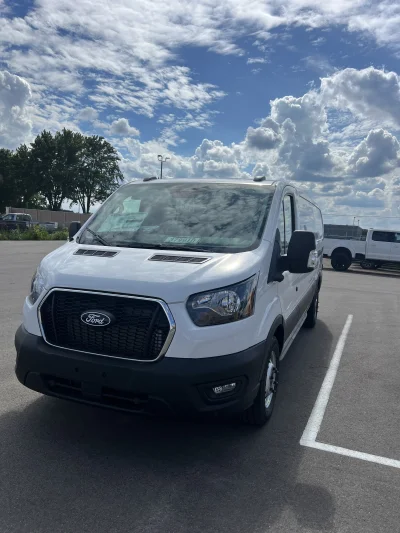 2026 FORD TRANSIT T350 - SPECIALTY VAN - OXFORD WHITE (PNYW3) - GRAY SEATING - 2026 FORD TRANSIT SPECIALTY - Image 2 of 21