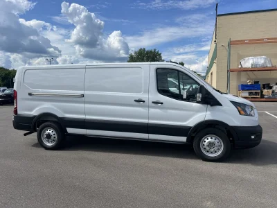 2026 FORD TRANSIT T350 - SPECIALTY VAN - OXFORD WHITE (PNYW3) - GRAY SEATING - 2026 FORD TRANSIT SPECIALTY - Image 4 of 21
