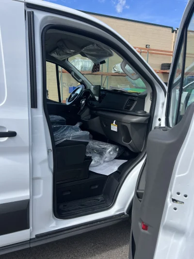 2026 FORD TRANSIT T350 - SPECIALTY VAN - OXFORD WHITE (PNYW3) - GRAY SEATING - 2026 FORD TRANSIT SPECIALTY - Image 6 of 21